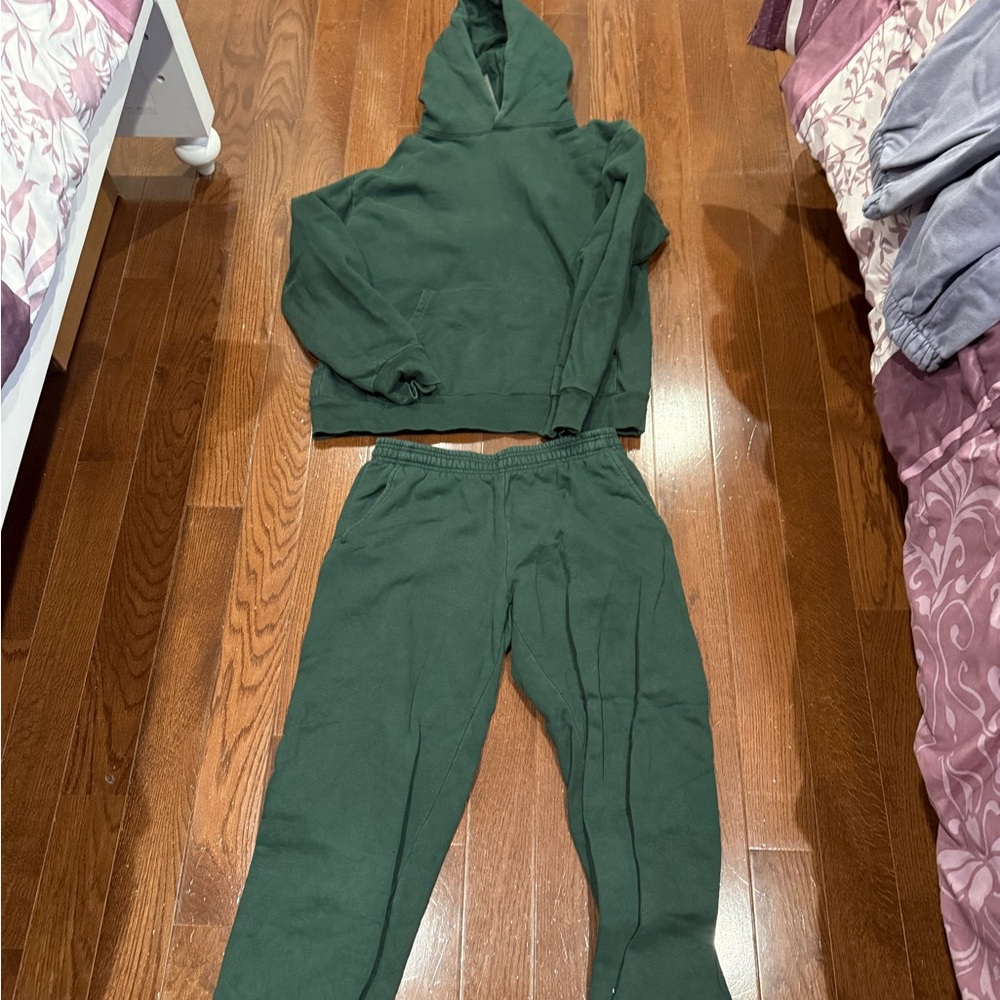 Aritzia Green Hoodie and Sweatpants Set